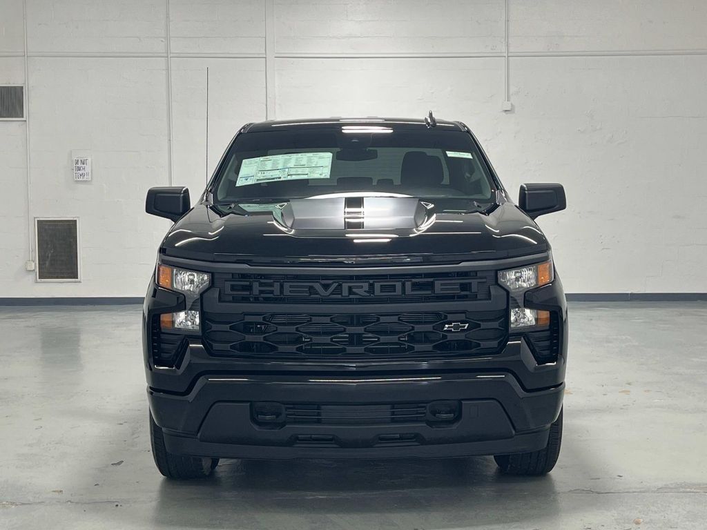2025 Chevrolet Silverado 1500 Custom Rally Edition photo 2