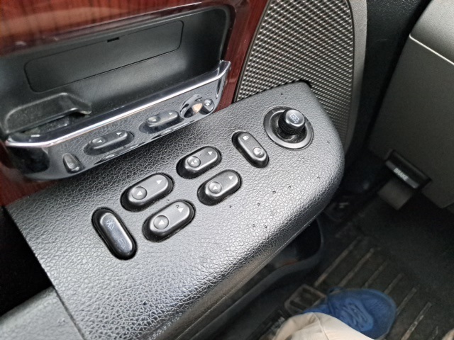 2006 Ford F-150 Lariat photo 23