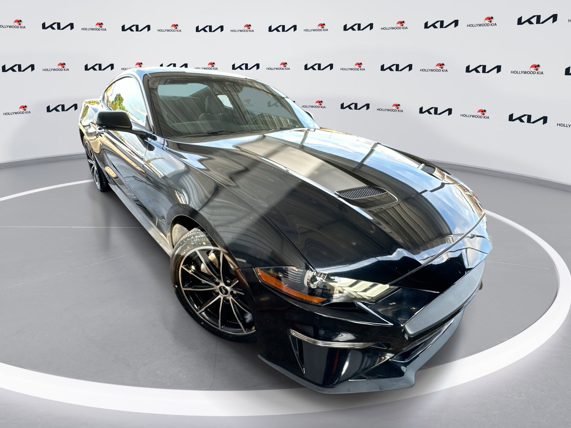 2022 Ford Mustang EcoBoost's photo