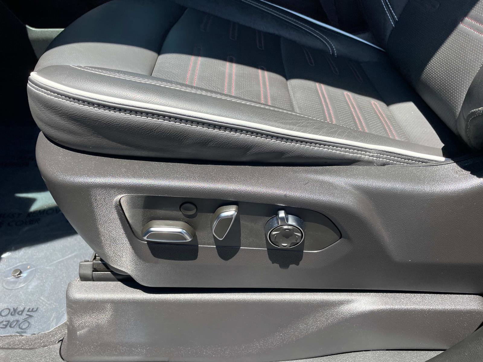 2024 Gmc Sierra 1500 AT4X photo 18