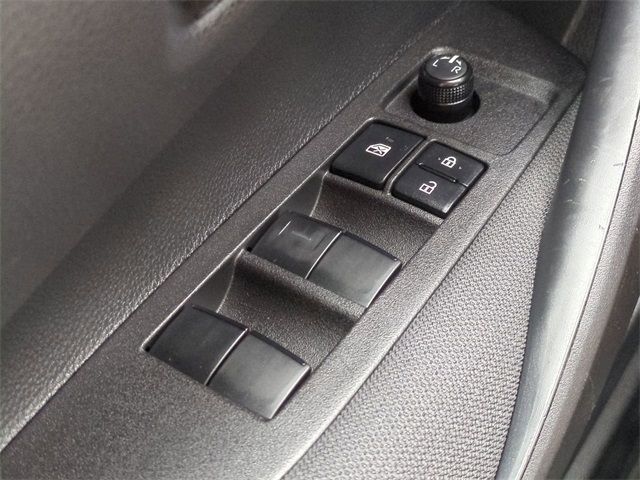 2025 Toyota Corolla LE photo 18