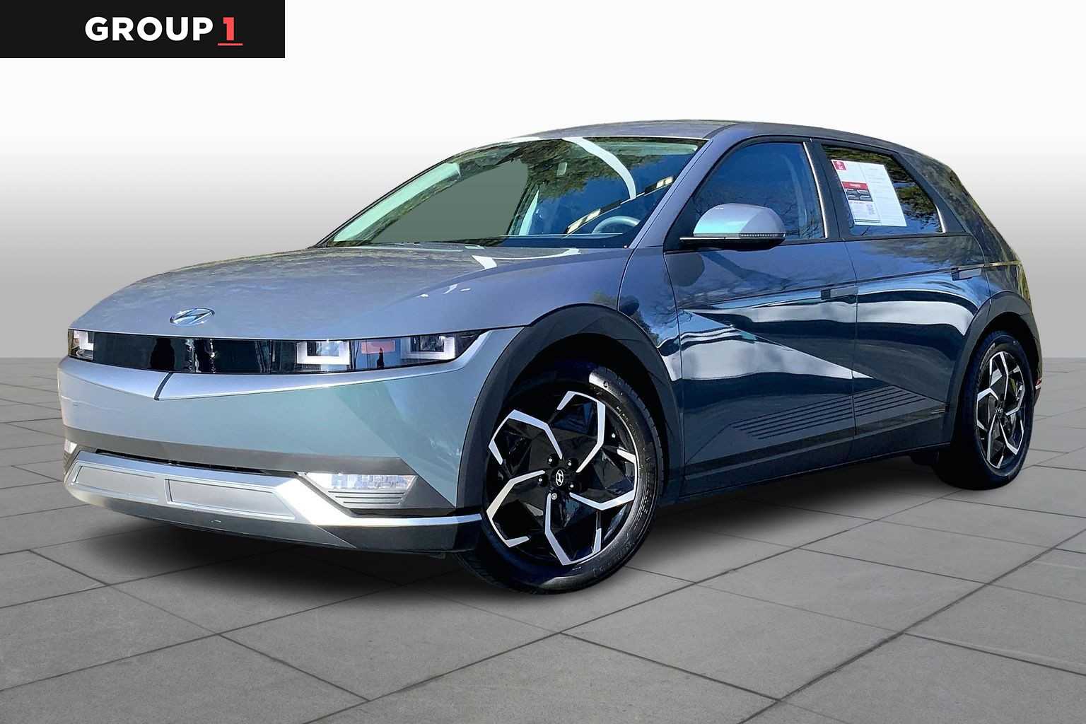 2023 Hyundai IONIQ 5 SE's photo