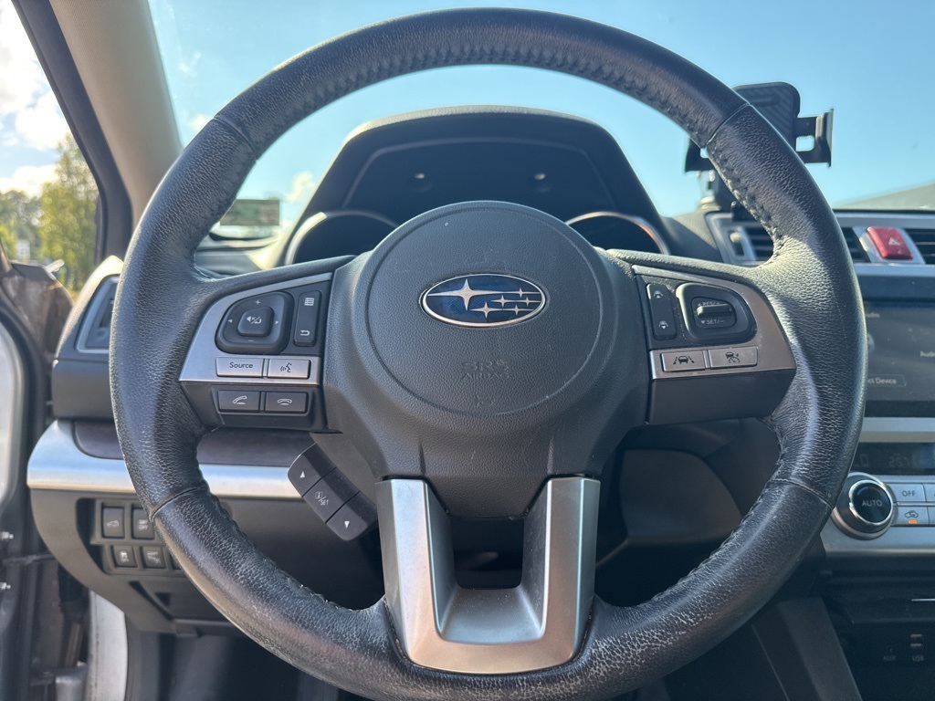 2017 Subaru Outback 3.6R Limited photo 5