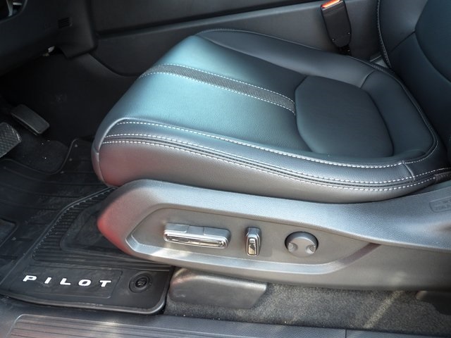 2025 Honda Pilot Touring photo 24
