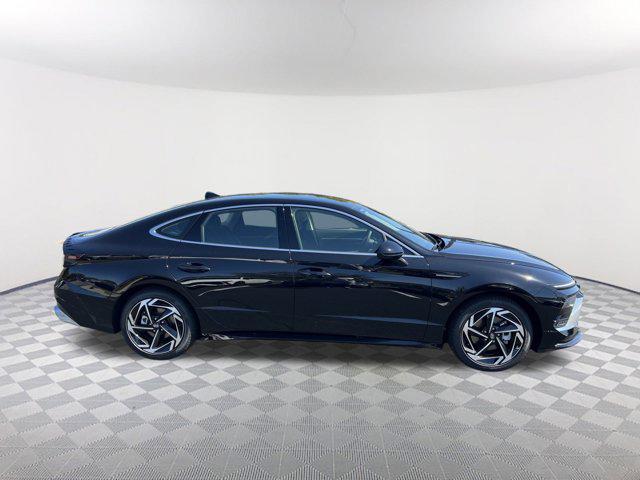 2026 Hyundai Sonata SEL Sport photo 4