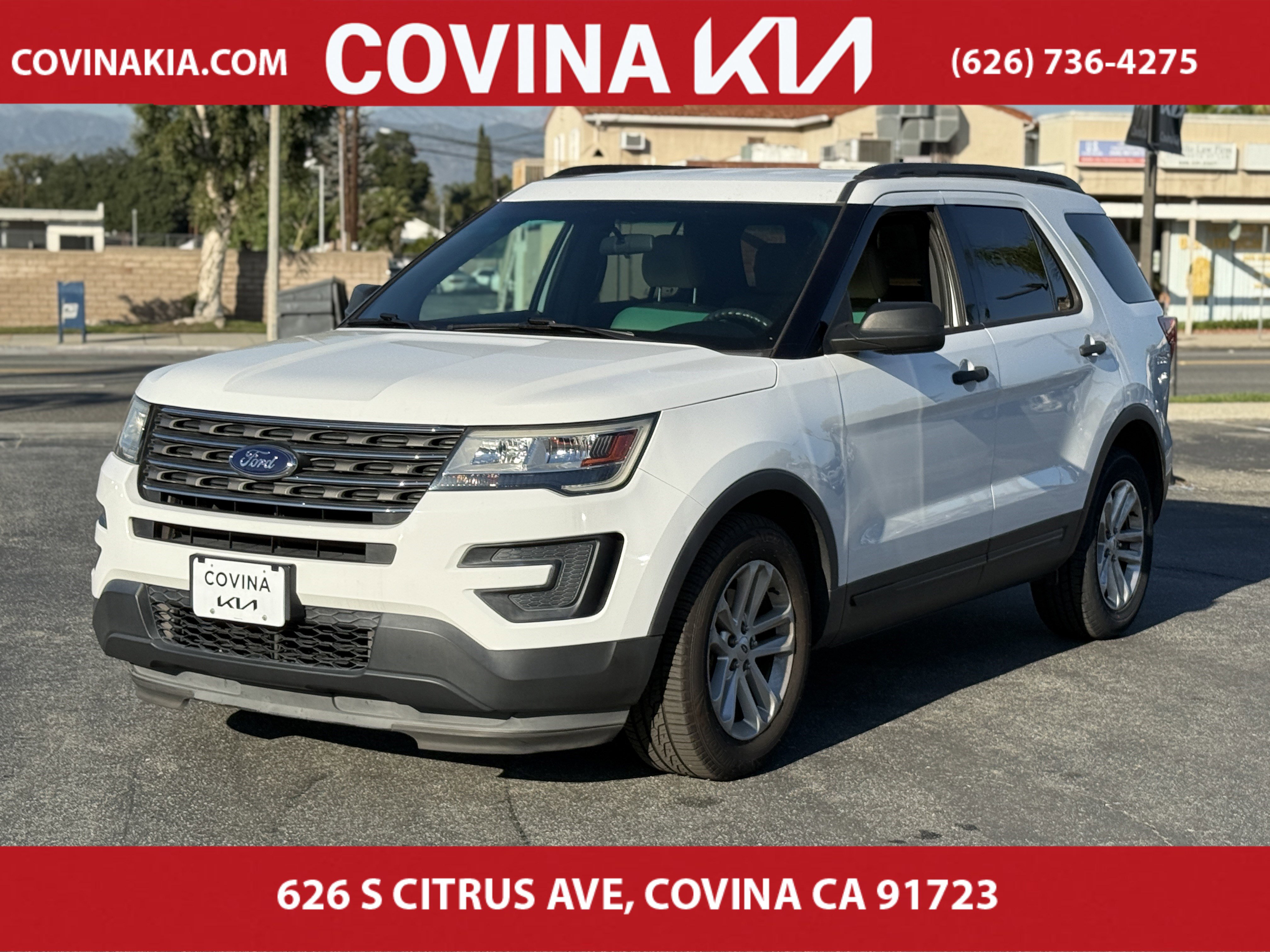 2016 Ford Explorer Base photo 2