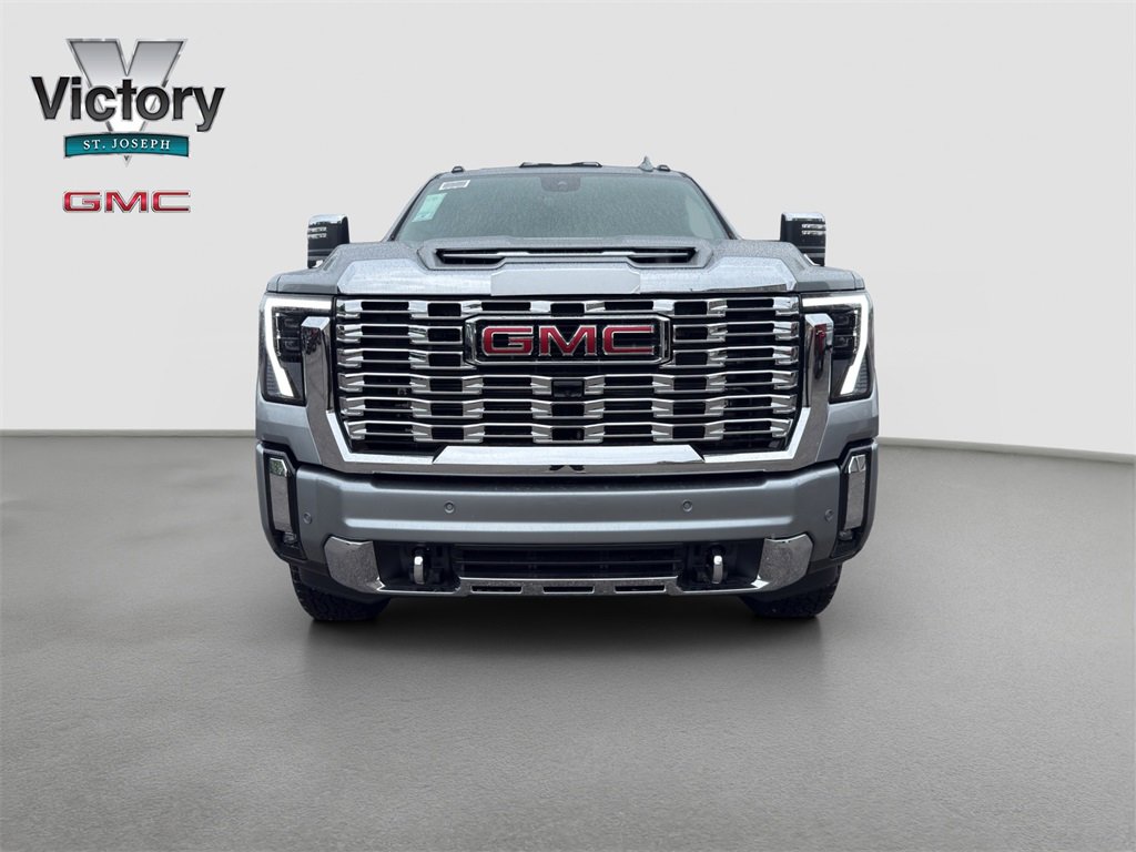 2026 Gmc Sierra 3500 HD photo 2