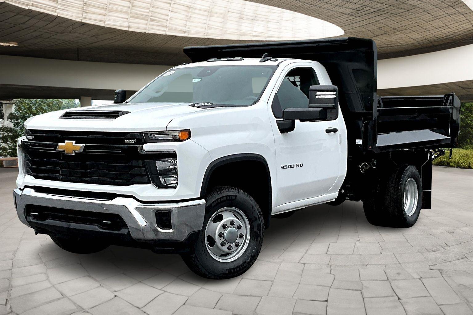 2025 Chevrolet Silverado 3500HD Work Truck's photo