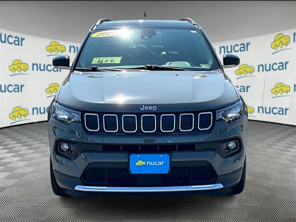 2022 Jeep Compass Limited photo 2