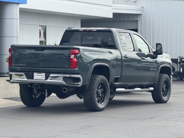 2025 Chevrolet Silverado 2500HD LT photo 3