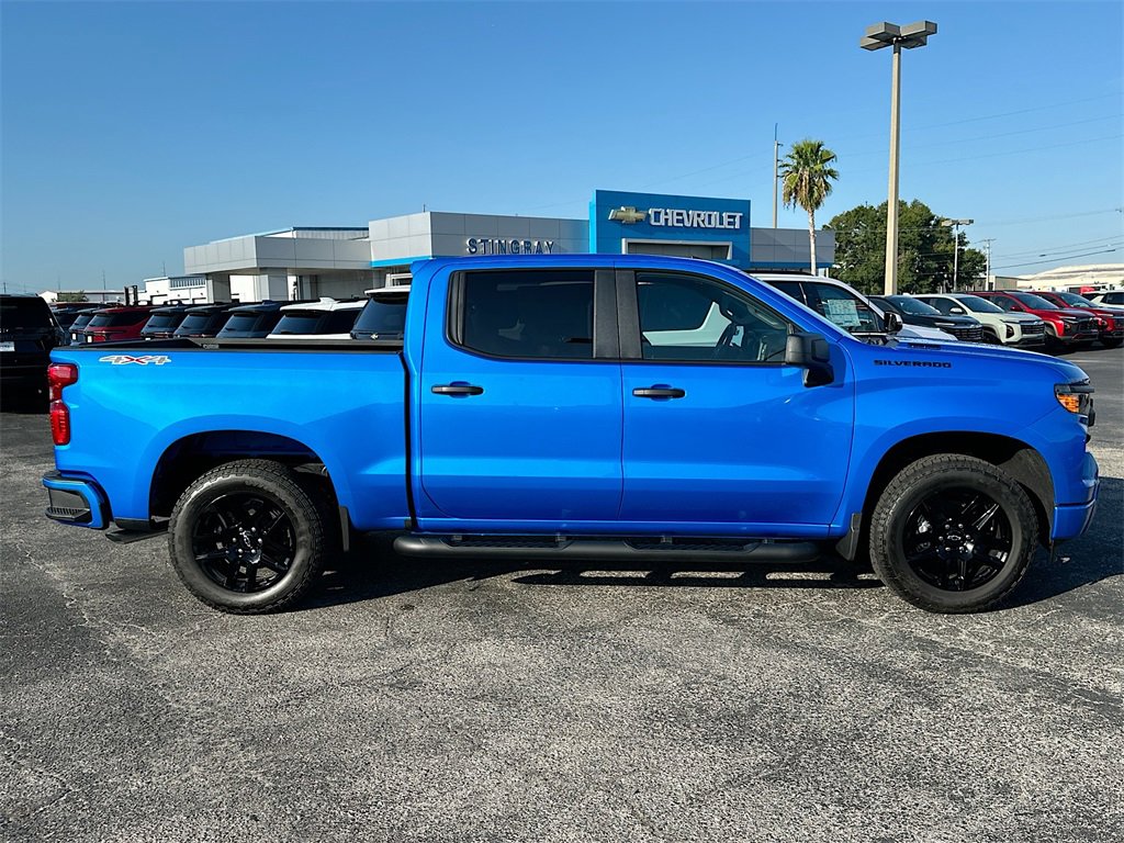 2026 Chevrolet Silverado 1500 Custom photo 3