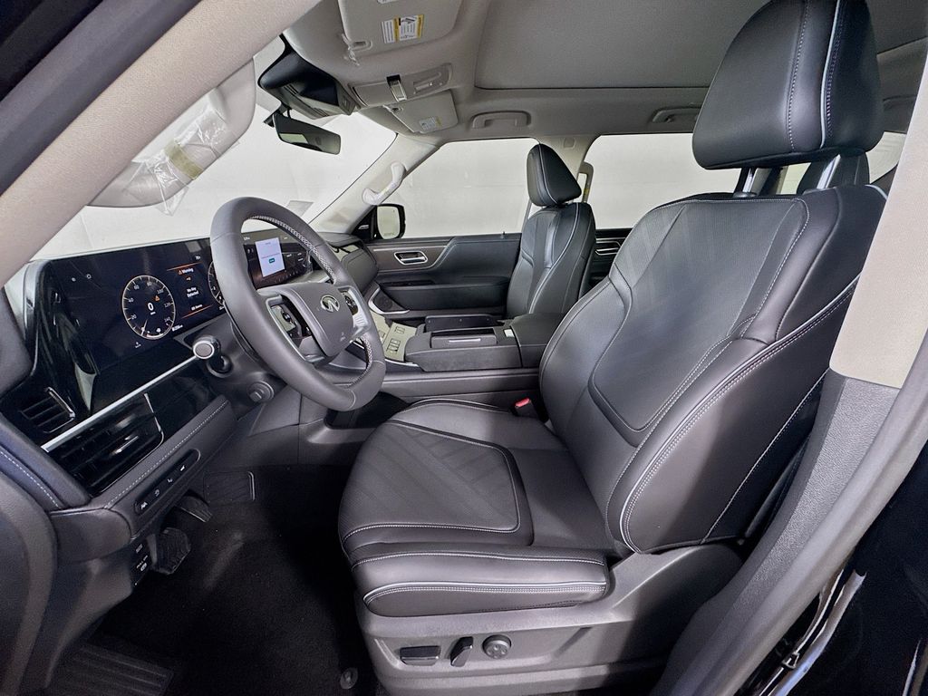 2025 Infiniti QX80 Luxe photo 19