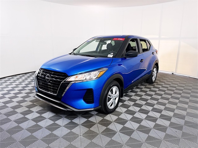 2025 Nissan Kicks Play S photo 3