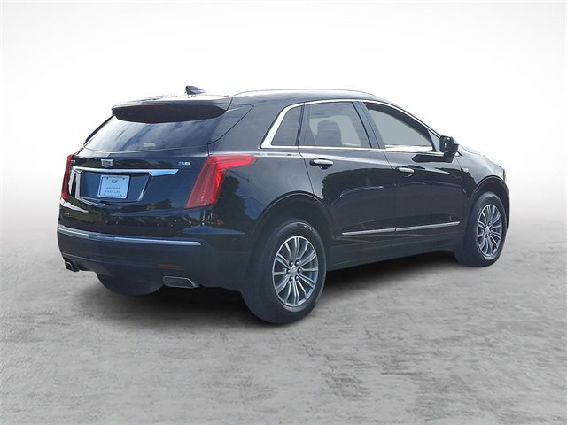2018 Cadillac XT5 Luxury photo 2