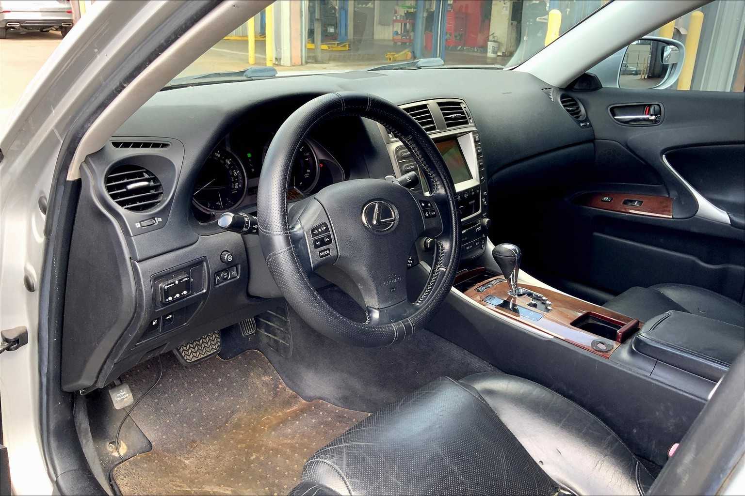 2007 Lexus IS 250 photo 15