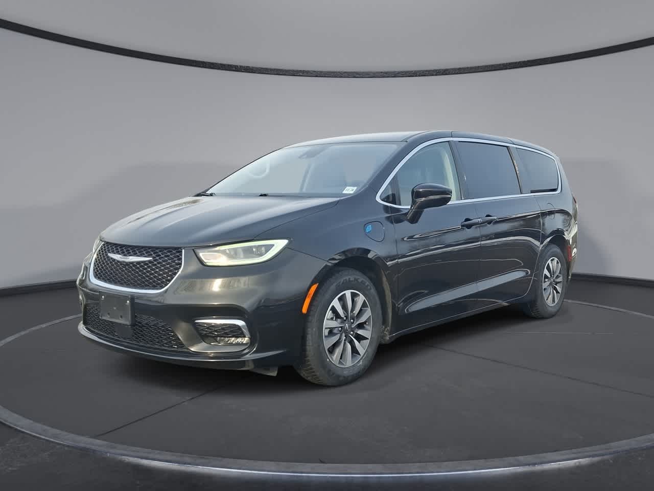 2024 Chrysler Pacifica PHEV
