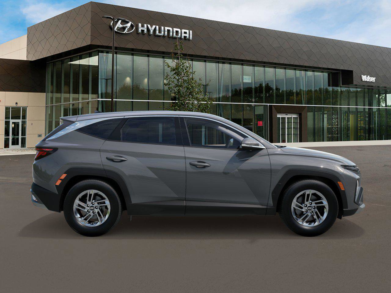 2026 Hyundai Tucson SE photo 3