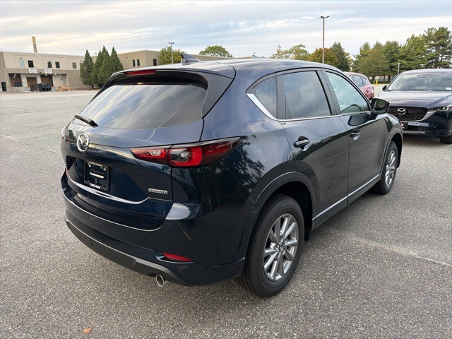 2025 Mazda CX-5 2.5 S Preferred photo 3