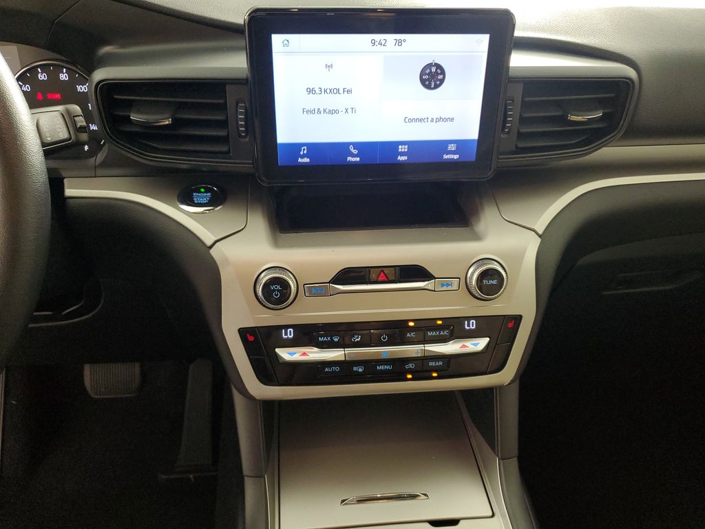 2021 Ford Explorer XLT photo 17
