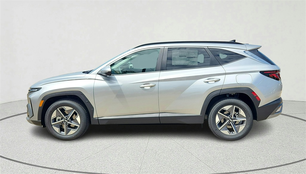 2025 Hyundai Tucson SEL photo 18
