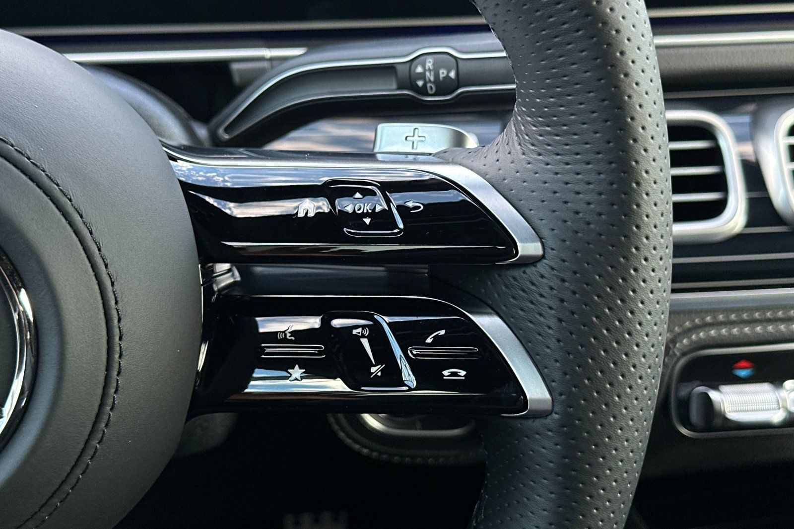 2026 Mercedes Benz GLS 580 4MATIC photo 24