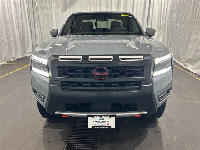 2025 Nissan Frontier PRO-4X photo 6