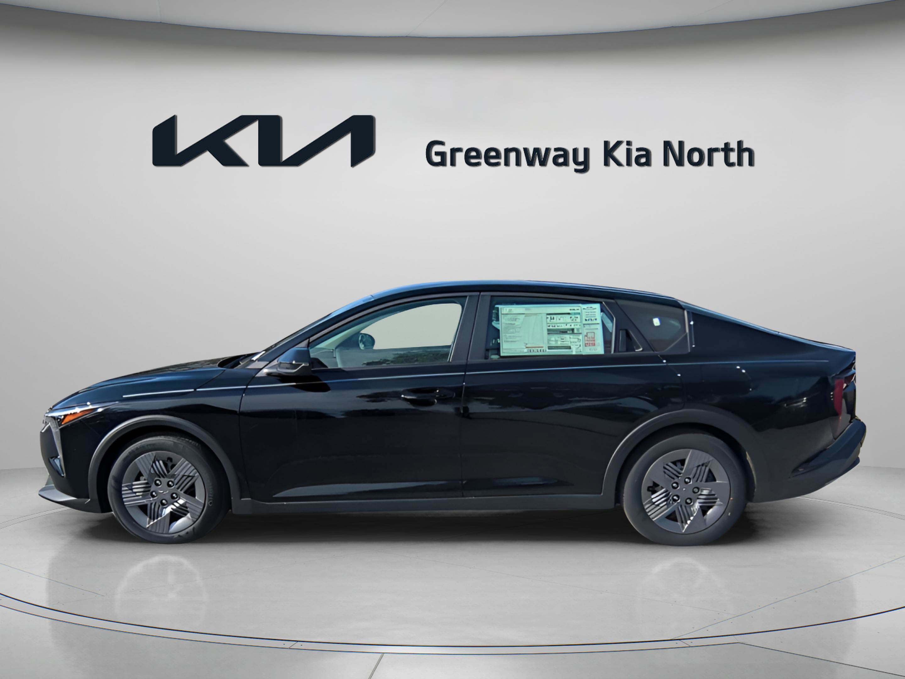 2025 Kia K4 LX photo 3