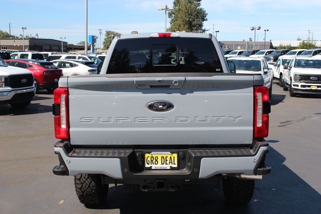 2025 Ford F-350 Lariat photo 4