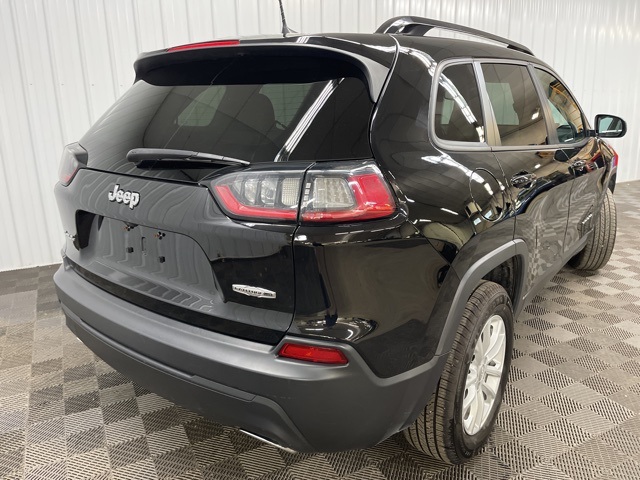 2022 Jeep Cherokee Latitude Lux photo 3