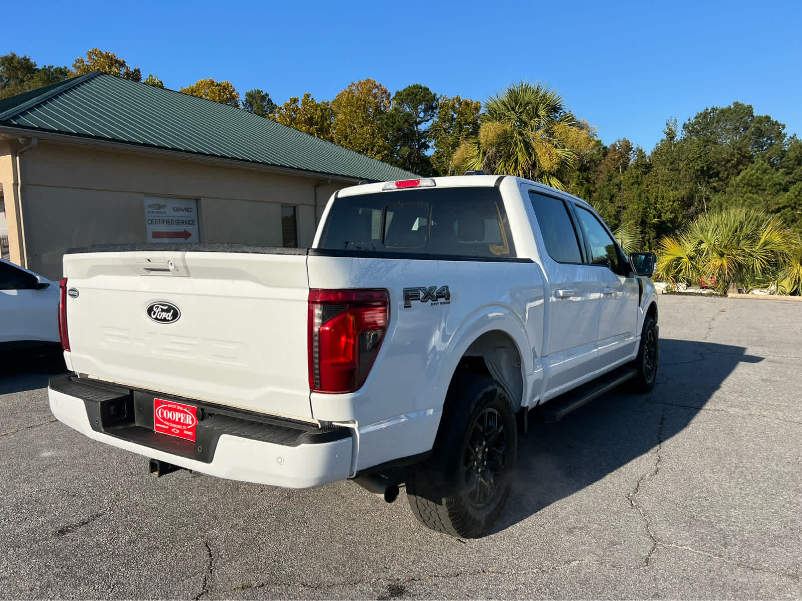 2024 Ford F-150 XLT photo 3