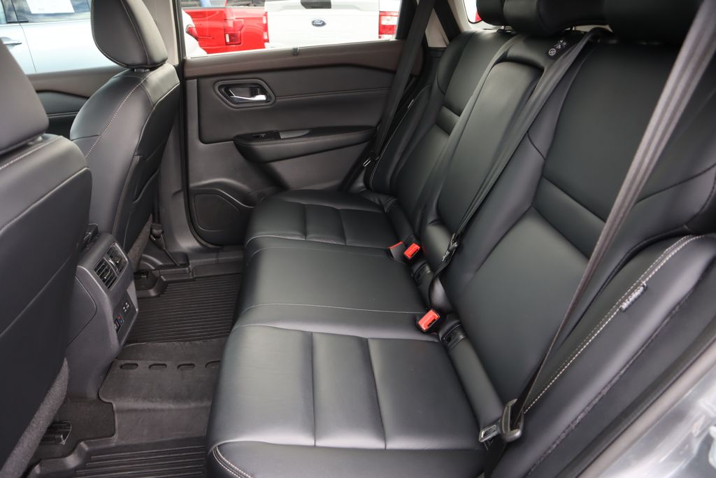 2023 Nissan Rogue SL photo 22