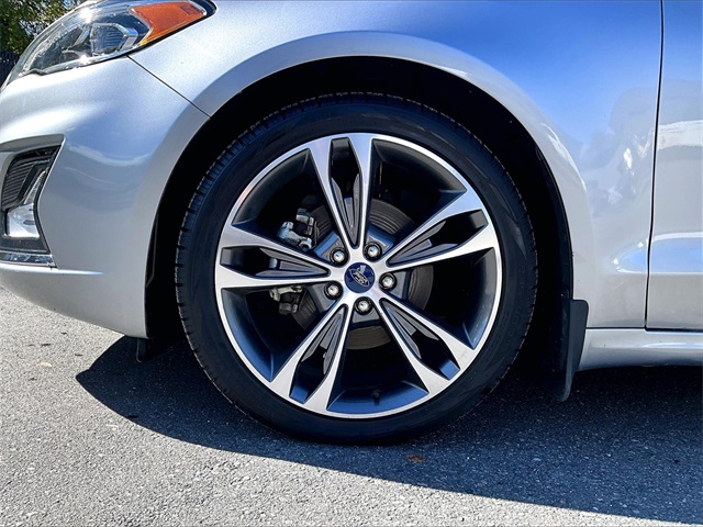 2020 Ford Fusion Titanium photo 8
