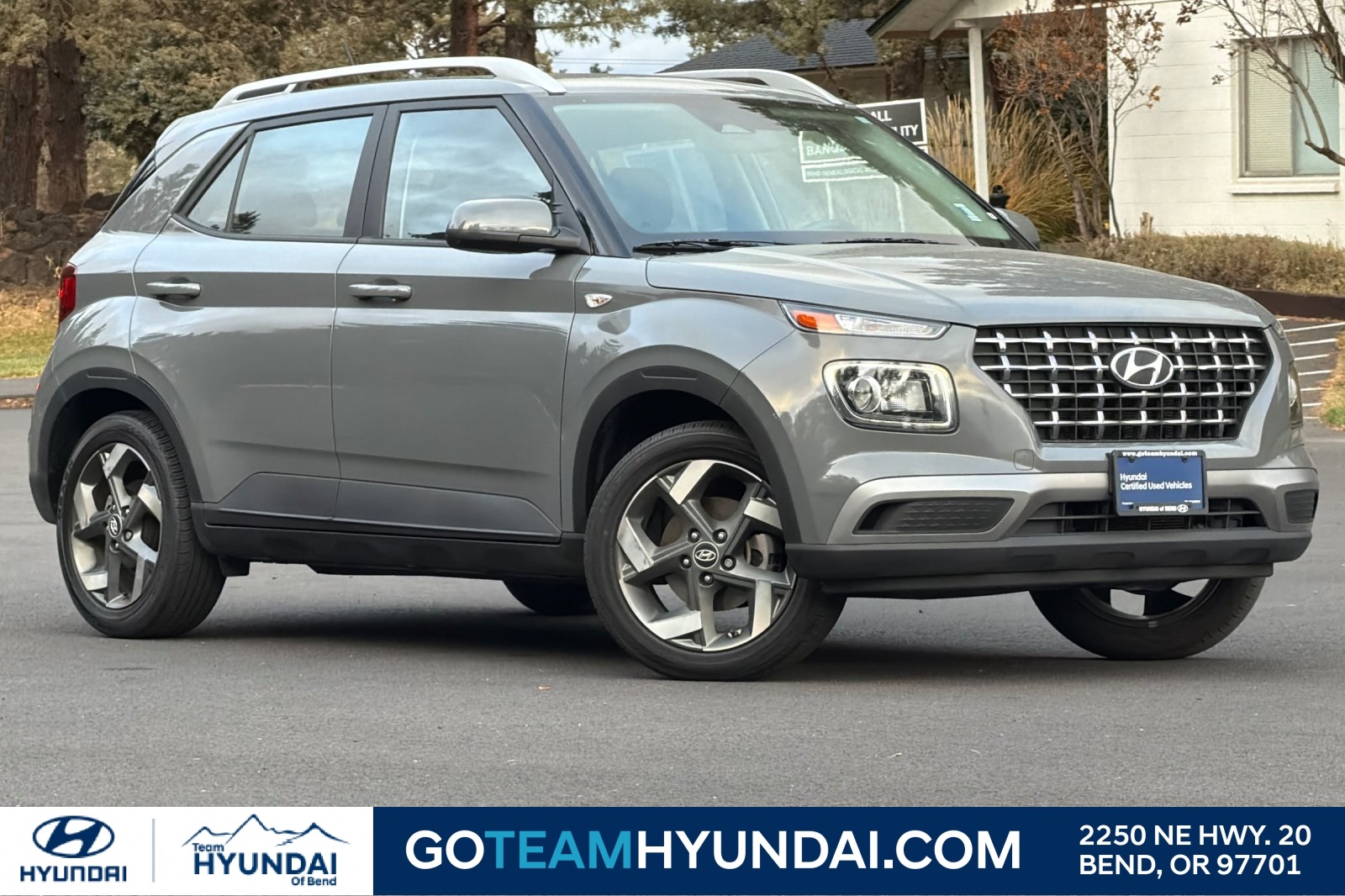 2023 Hyundai Venue SEL's photo