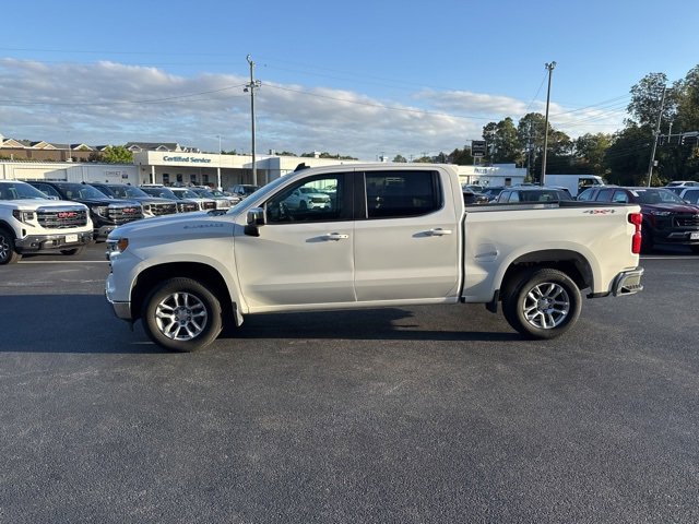 2022 Chevrolet Silverado 1500 LT photo 4
