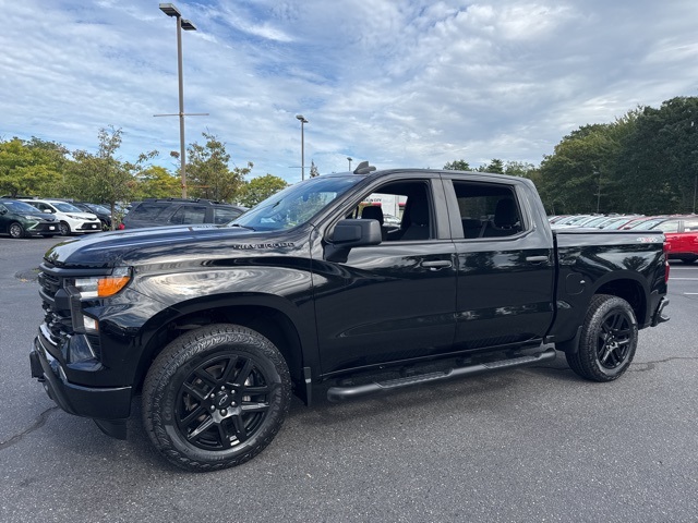 2023 Chevrolet Silverado 1500 Custom photo 7