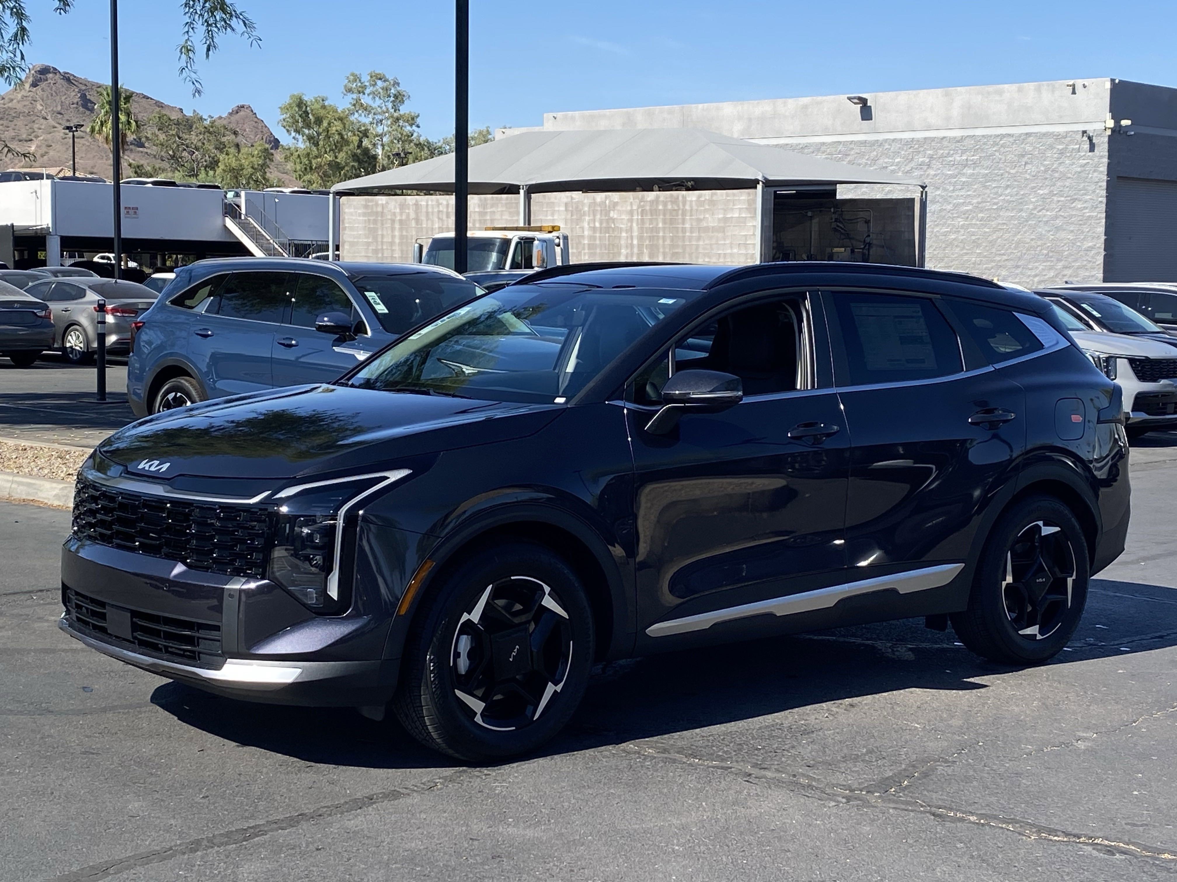 2026 Kia Sportage EX photo 3
