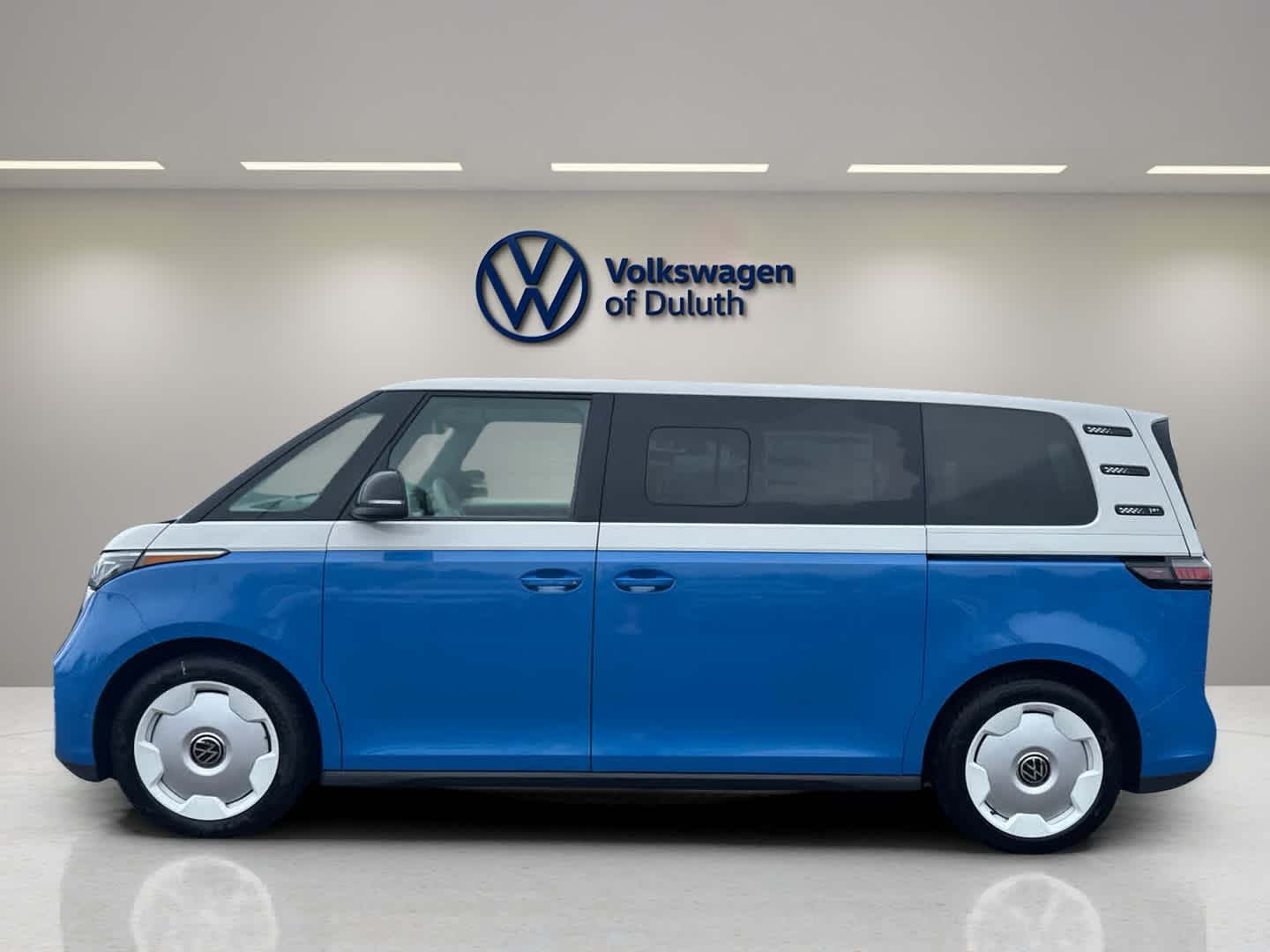 2025 Volkswagen ID. Buzz photo 2