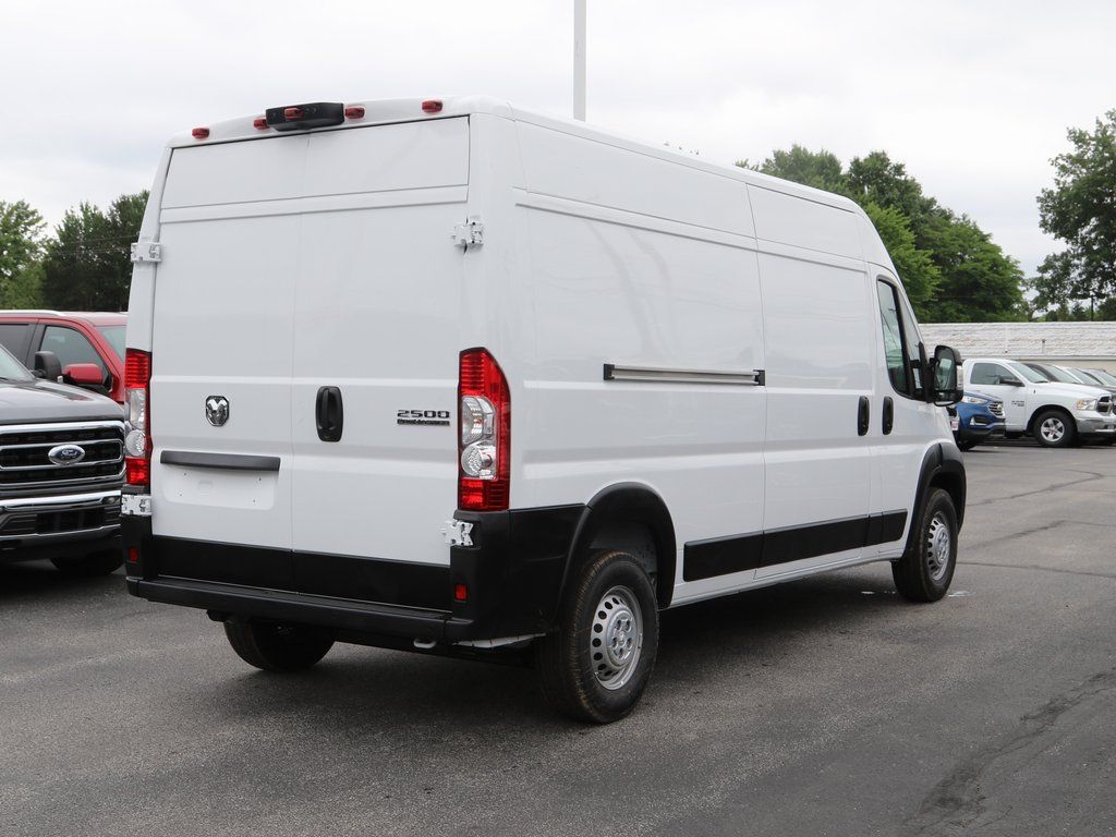 2024 Ram ProMaster 2500 photo 5