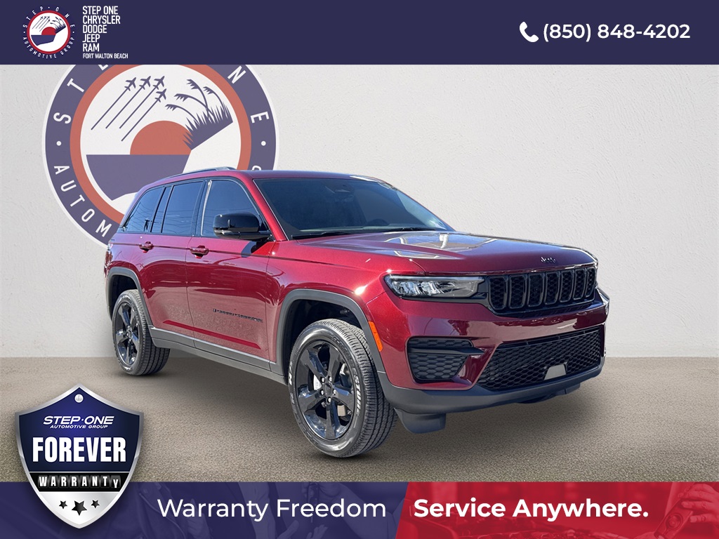 2025 Jeep Grand Cherokee Altitude's photo