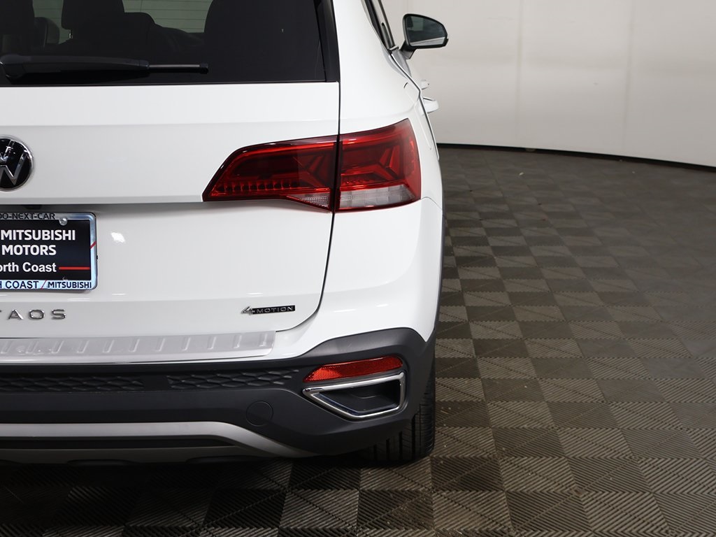 2022 Volkswagen Taos SE photo 11