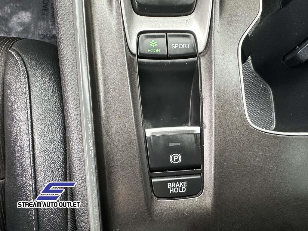2019 Honda Accord Sport 2.0T photo 27