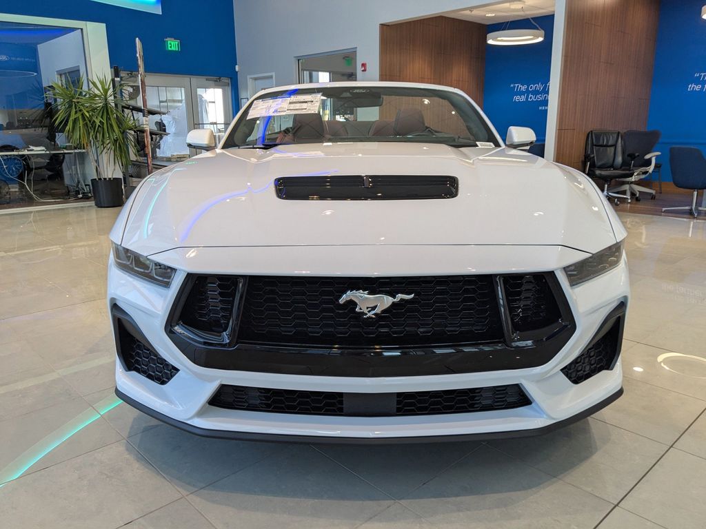 2025 Ford Mustang GT Premium Convertible photo 9