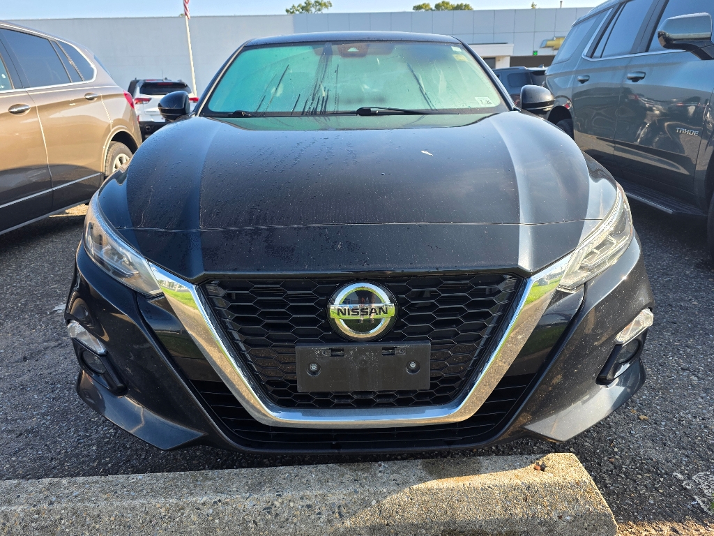 2021 Nissan Altima 2.5 Platinum photo 2