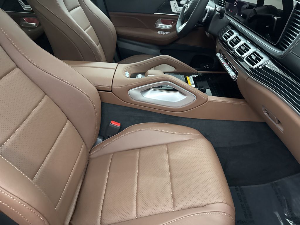 2026 Mercedes Benz GLS 450 4MATIC photo 26