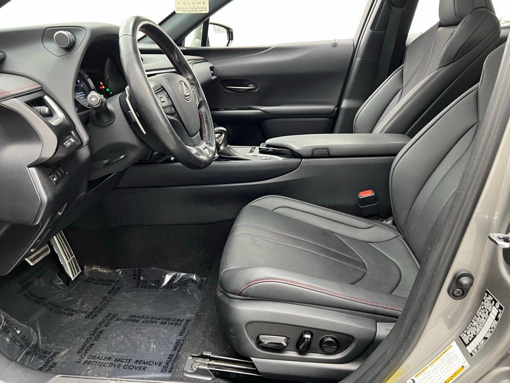 2022 Lexus UX 250h F SPORT photo 8