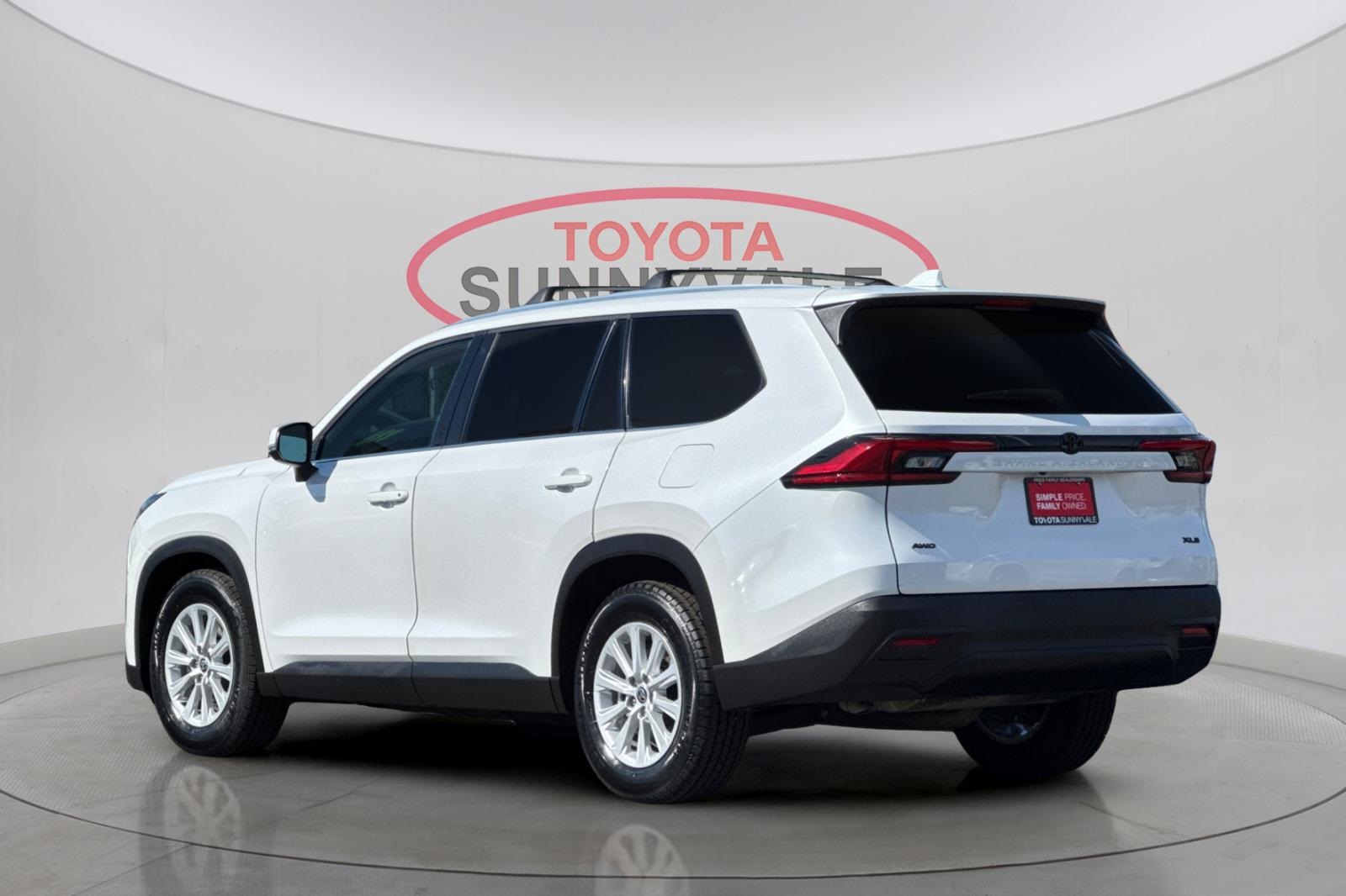 2024 Toyota Grand Highlander Limited photo 4