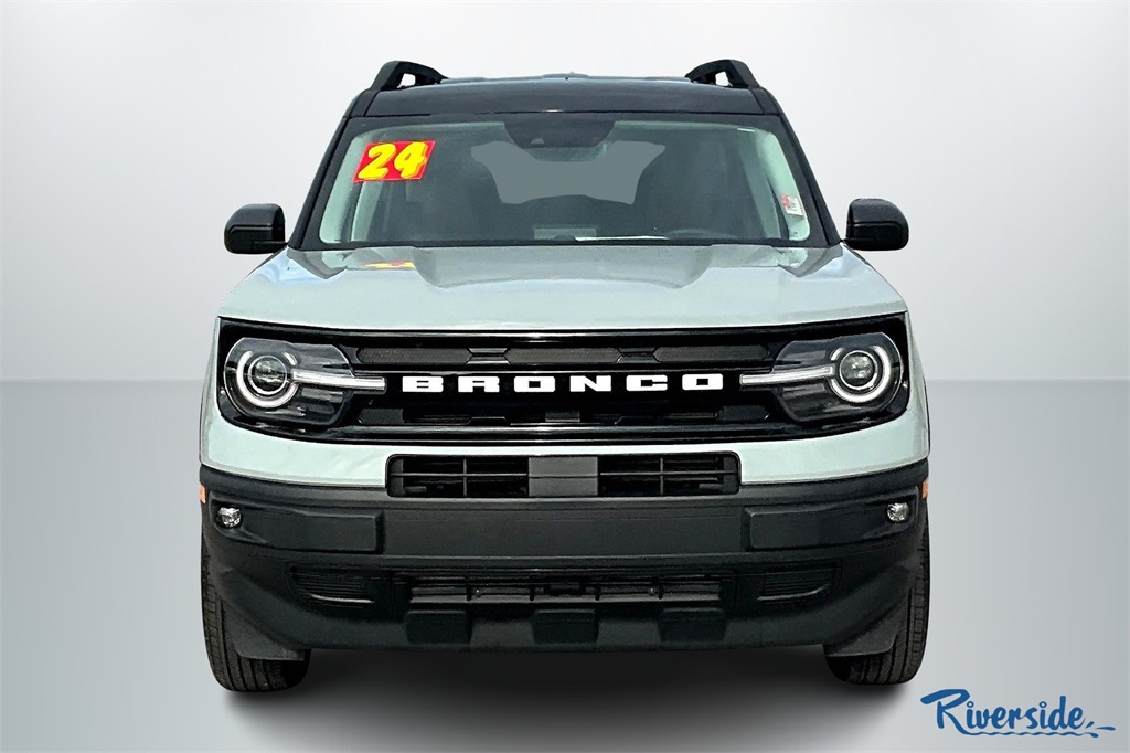 2024 Ford Bronco Sport Outer Banks photo 2
