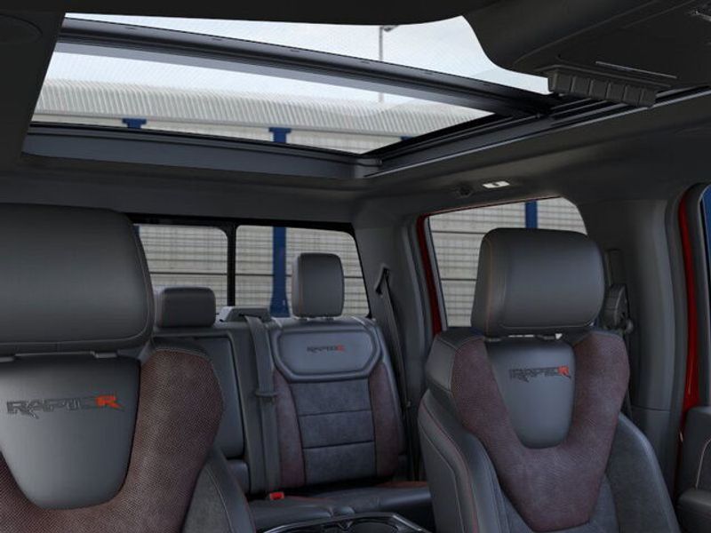 2025 Ford F-150 Raptor photo 14