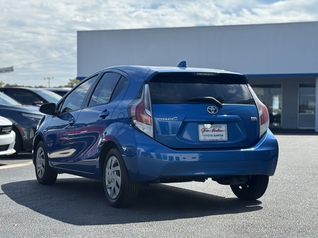 2015 Toyota Prius C One photo 5