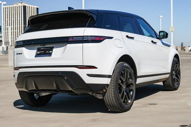 2026 Land Rover Range Rover Evoque S photo 4